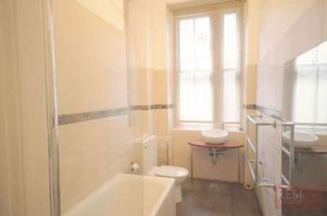  Image of 2 bedroom Flat to rent in Queen's Gate London SW7 at Queens Gate  London, SW7 5HE