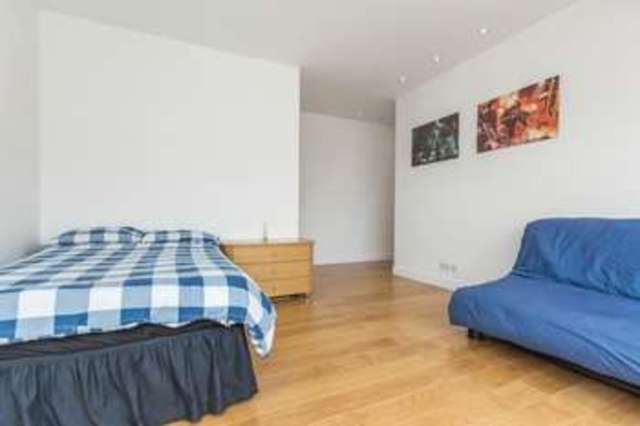  Image of 3 bedroom Flat for sale in St. Leonards Hill Queensferry Road Dunfermline KY11 at Queensferry Road  Dunfermline, KY11 3AH