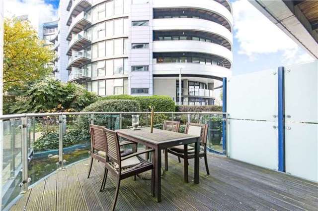 Image of 2 bedroom Apartment to rent in Queenstown Road London SW8 at Queenstown Road  London, SW8 4NN