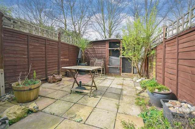  Image of 2 bedroom Terraced house for sale in Railway Street Northfleet Gravesend DA11 at Northfleet Gravesend Gravesend, DA11 9DU