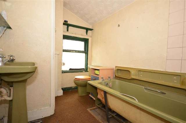  Image of 2 bedroom Terraced house for sale in Railway Street Northfleet Gravesend DA11 at Northfleet Gravesend Gravesend, DA11 9DU