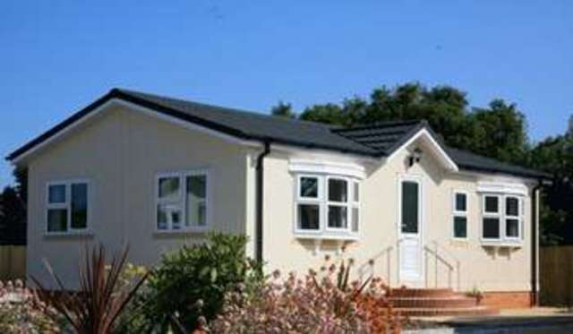  Image of 2 bedroom Property for sale in Third Avenue Ravenswing Park Aldermaston Reading RG7 at Ravenswing Park Aldermaston Reading, RG7 4PY