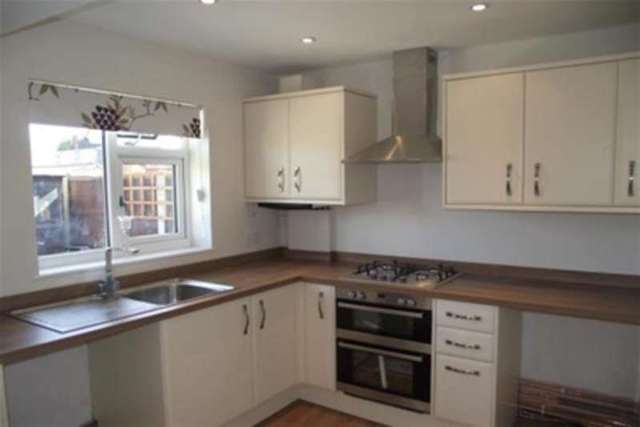  Image of 4 bedroom Detached house to rent in Eastcheap Rayleigh SS6 at Rayleigh, SS6 9JZ