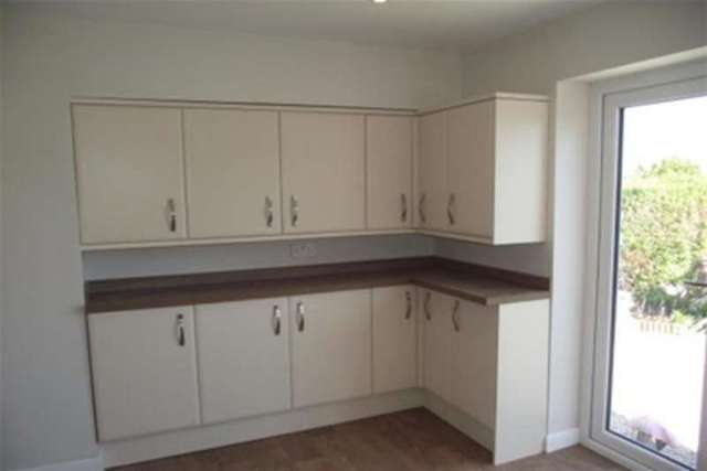  Image of 4 bedroom Detached house to rent in Eastcheap Rayleigh SS6 at Rayleigh, SS6 9JZ