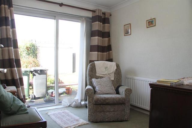  Image of 2 bedroom Bungalow for sale in Redwood Way Yeadon Leeds LS19 at Yeadon Leeds Yeadon, LS19 7JU