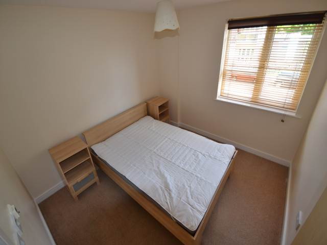  Image of 2 bedroom Flat to rent in Reresby Court Heol Glan Rheidol Cardiff CF10 at Heol Glan Rheidol  Grangetown, CF10 5NR