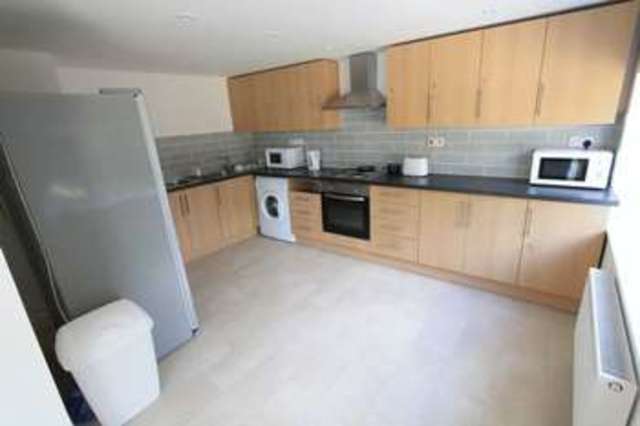  Image of 1 bedroom Property to rent in Richmond Park Crescent Bournemouth BH8 at Richmond Park Crescent  Bournemouth, BH8 9BU