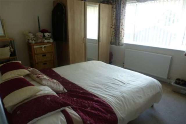  Image of 2 bedroom Semi-Detached house to rent in Ridgeway Road Stapenhill Burton-on-Trent DE15 at Burton-on-Trent, DE15 9PZ