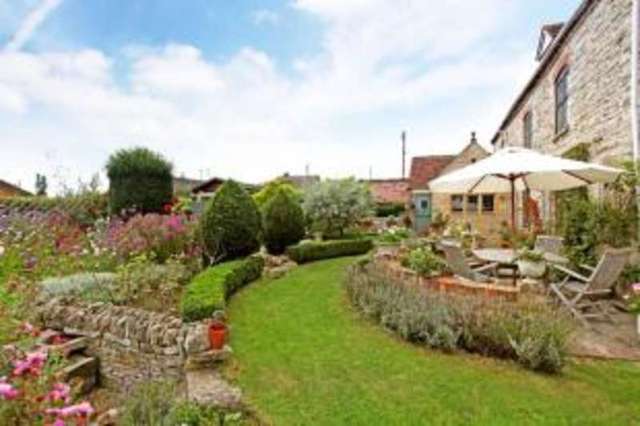  Image of 4 bedroom Detached house for sale in Roberts Lane South Littleton Evesham WR11 at South Littleton Evesham South Littleton, WR11 8TN