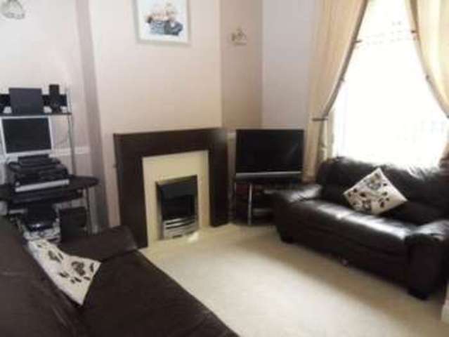  Image of 2 bedroom Terraced house to rent in Robin Hood Street Castleford WF10 at Robin Hood Street  Castleford, WF10 4AX