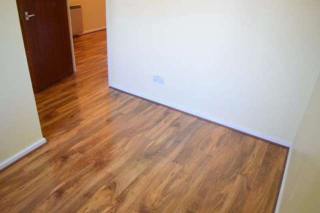  Image of 2 bedroom Flat to rent in Romford Road London E7 at London, E7 9HB