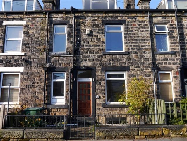  Image of 2 bedroom Terraced house to rent in Rosecliffe Mount Bramley Leeds LS13 at Bramley Leeds Kirkstall, LS13 3PJ