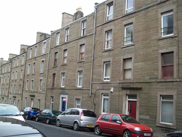  Image of 1 bedroom Flat to rent in Rosefield Street Dundee DD1 at West End Dundee Dundee, DD1 5PR