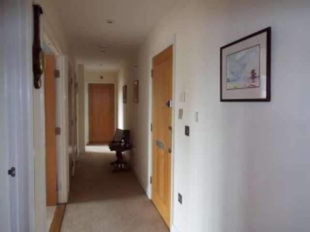  Image of 2 bedroom Flat for sale in Rosemount Avenue West Byfleet KT14 at Rosemount Avenue West Byfleet West Byfleet, KT14 6BD