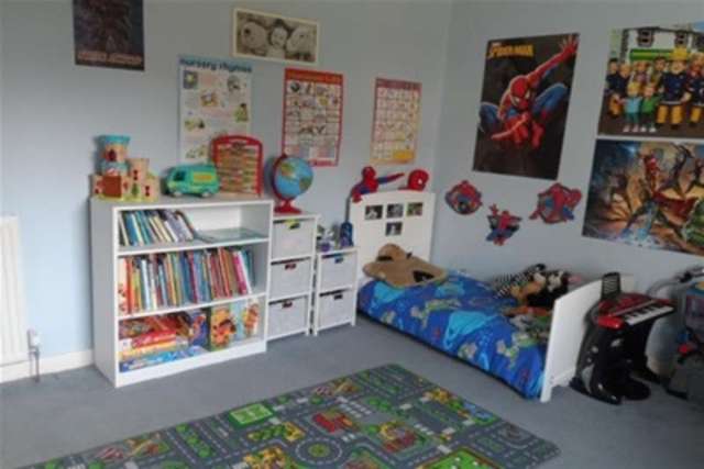  Image of 2 bedroom Flat to rent in Rotherwood Avenue Bearsden Glasgow G13 at Glasgow, G13 2AX