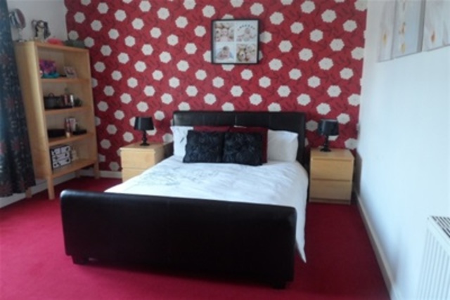  Image of 2 bedroom Flat to rent in Rotherwood Avenue Bearsden Glasgow G13 at Knightswood Glasgow Glasgow, G13 2AX