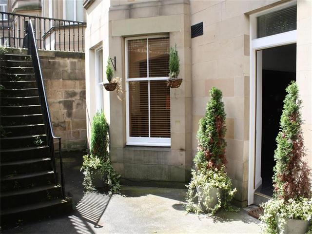  Image of 1 bedroom Flat to rent in Rothesay Terrace Edinburgh EH3 at West End Edinburgh Edinburgh, EH3 7RY