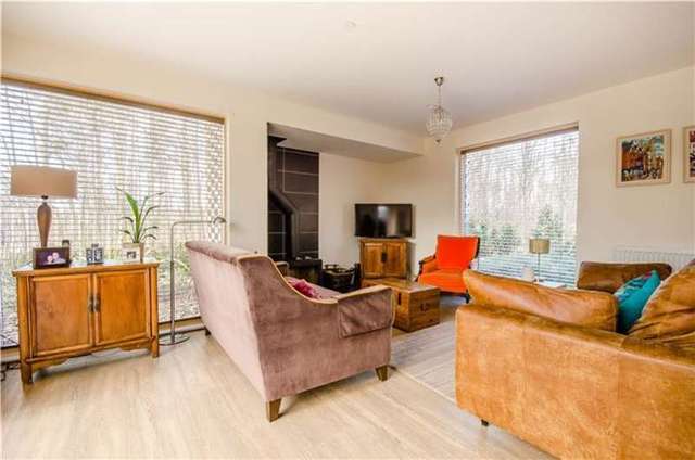  Image of 6 bedroom Detached house for sale in Royal Way Trumpington Cambridge CB2 at Trumpington, CB2 9AW