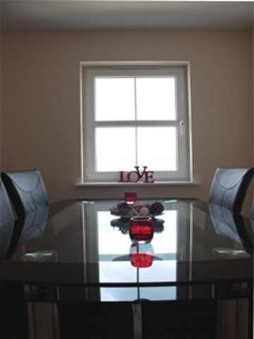  Image of 2 bedroom Flat to rent in Russell Place Bathgate EH48 at Bathgate West Lothian West Lothian, EH48 2GL