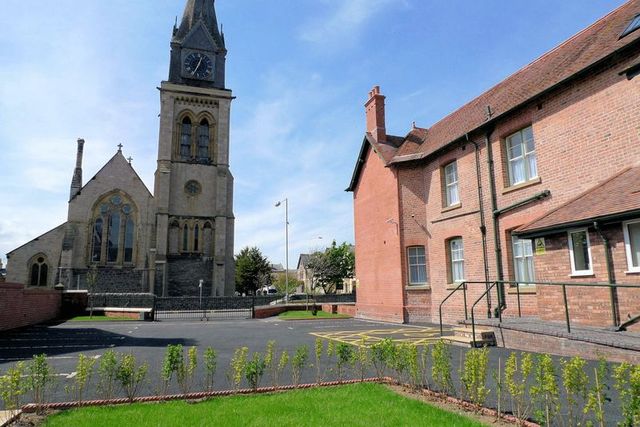  Image of 2 bedroom Flat to rent in Russell Road Rhyl LL18 at Russell Road  Rhyl, LL18 3DD