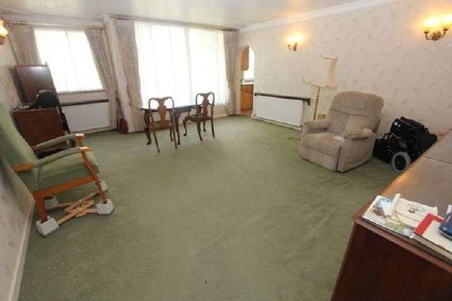 Image of 2 bedroom Flat for sale in Stonegrove Edgware HA8 at Rydal Court  Edgware, HA8 7TW