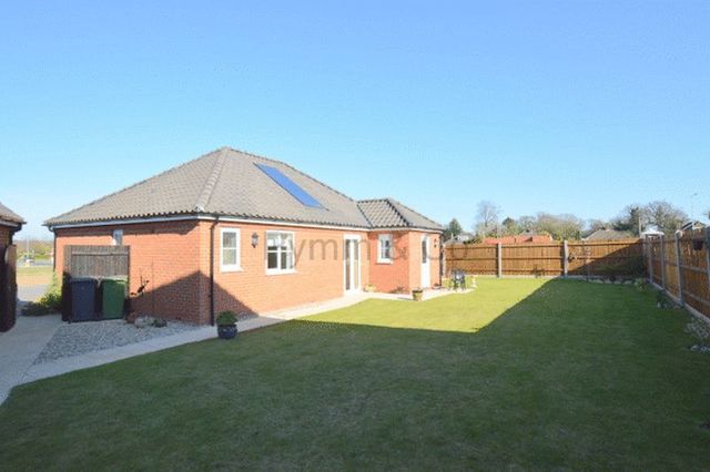  Image of 2 bedroom Detached house for sale in Salhouse Road Hoveton Norwich NR12 at Salhouse Road Hoveton Norwich, NR12 8GP