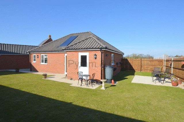  Image of 2 bedroom Detached house for sale in Salhouse Road Hoveton Norwich NR12 at Salhouse Road Hoveton Norwich, NR12 8GP