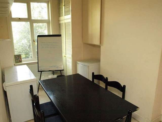  Image of 8 bedroom Detached house for sale in Salisbury Road Farnborough GU14 at Salisbury Road  Farnborough, GU14 7AG