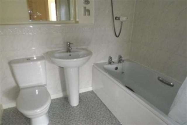  Image of 2 bedroom Flat to rent in Sandiford Square Venables Road Northwich CW9 at Northwich, CW9 5GD