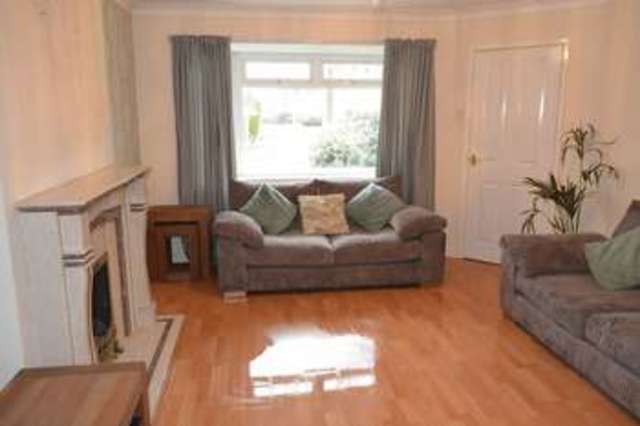  Image of 3 bedroom Semi-Detached house to rent in Satinwood Crescent Liverpool L31 at Satinwood Crescent Melling Liverpool, L31 1JY