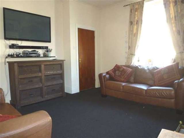  Image of 2 bedroom End of Terrace for sale in Scar Lane Milnsbridge Huddersfield HD3 at Quarmby, HD3 4PS