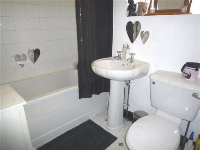  Image of 2 bedroom End of Terrace for sale in Scar Lane Milnsbridge Huddersfield HD3 at Quarmby, HD3 4PS