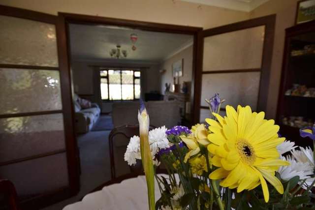  Image of 5 bedroom Detached house for sale in Sheppey Walk Hailsham BN27 at Hailsham, BN27 3BR