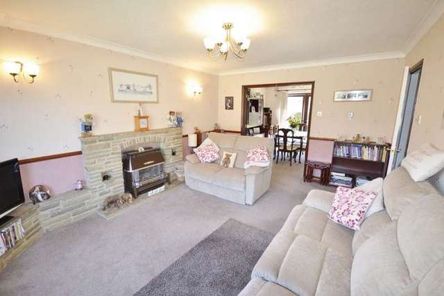  Image of 5 bedroom Detached house for sale in Sheppey Walk Hailsham BN27 at Hailsham, BN27 3BR