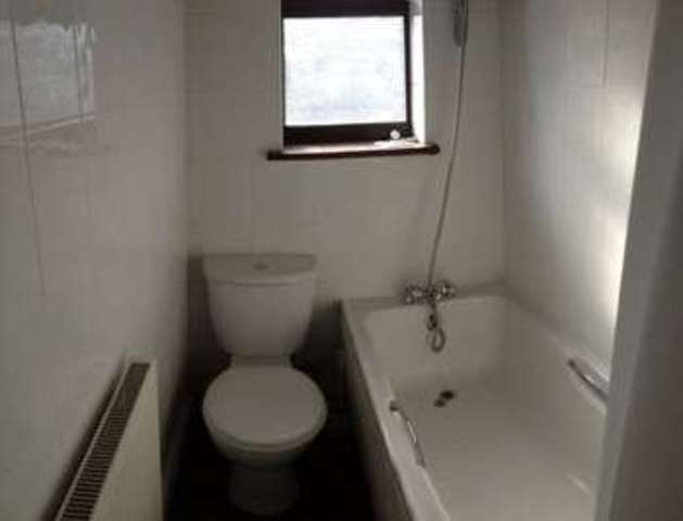  Image of 2 bedroom Terraced house to rent in Sherwood Street Bolton BL1 at Sherwood Street  Bolton, BL1 8PJ