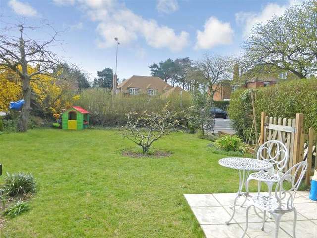  Image of 2 bedroom Ground Flat for sale in Shorncliffe Road Folkestone CT20 at Folkestone Kent Folkestone, CT20 2PF