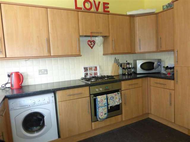  Image of 2 bedroom Ground Flat for sale in Shorncliffe Road Folkestone CT20 at Folkestone Kent Folkestone, CT20 2PF