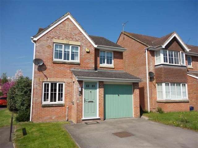  Image of 3 bedroom Detached house for sale in Siskin Crescent Rogiet Caldicot NP26 at Rogiet, NP26 3UW