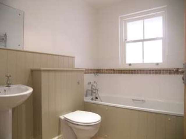  Image of 4 bedroom Semi-Detached house to rent in South Harting South Harting Petersfield GU31 at Smithfield, Elsted Road  South Harting, GU31 5LD