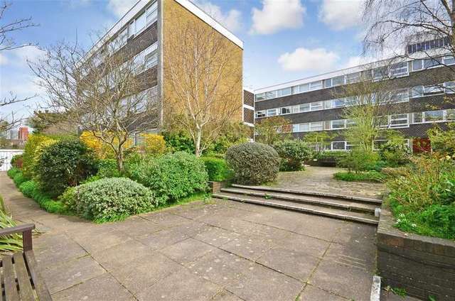  Image of 3 bedroom Flat for sale in Somerhill Road Hove BN3 at Hove East Sussex Hove, BN3 1RL