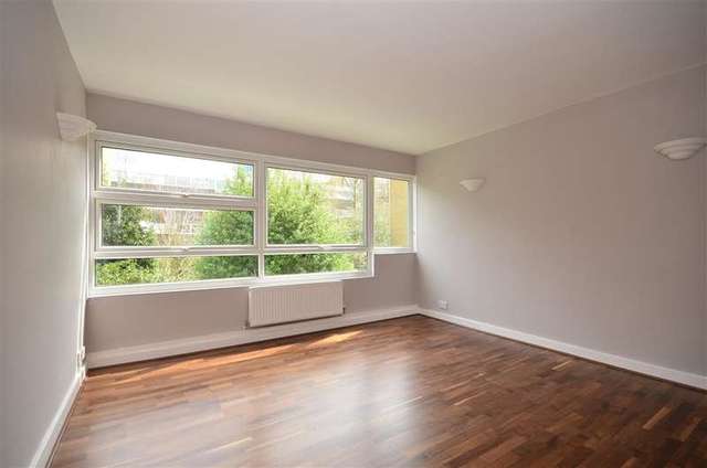  Image of 3 bedroom Flat for sale in Somerhill Road Hove BN3 at Hove East Sussex Hove, BN3 1RL
