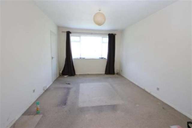  Image of 1 bedroom Flat to rent in Southlands Grove Bickley Bromley BR1 at Bromley, BR1 2BY