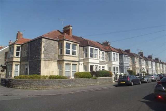  Image of 3 bedroom Flat to rent in Clifton Road Weston-super-Mare BS23 at Weston-super-Mare, BS23 1BP