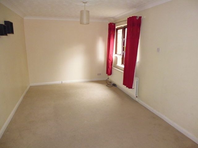  Image of 4 bedroom Semi-Detached house to rent in Carteret Close Willen Milton Keynes MK15 at Carteret Close Willen Milton Keynes, MK15 9LD
