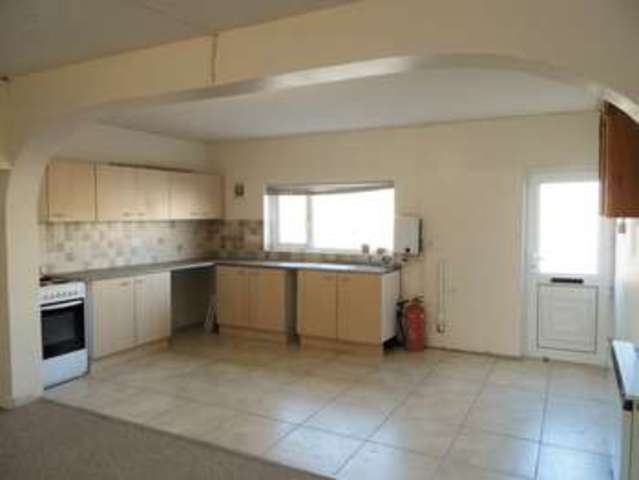  Image of 2 bedroom Flat to rent in Spring Gardens Whitland SA34 at Spring Gardens  Whitland, SA34 0HR