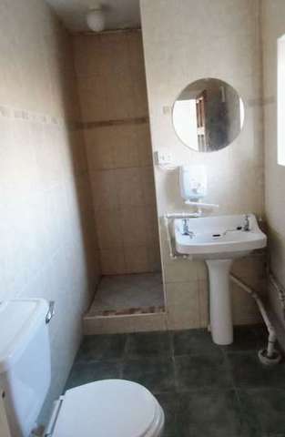 Image of 2 bedroom Flat to rent in Spring Gardens Whitland SA34 at Spring Gardens  Whitland, SA34 0HR