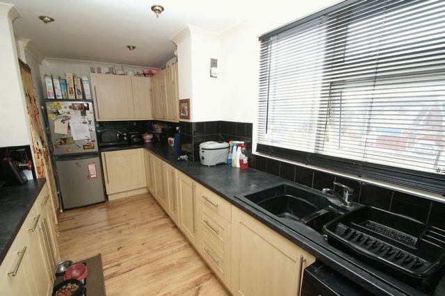  Image of 4 bedroom Detached house for sale in St. Agnells Lane Hemel Hempstead HP2 at St Agnells Lane Grovehill Hemel Hempstead, HP2 6EG