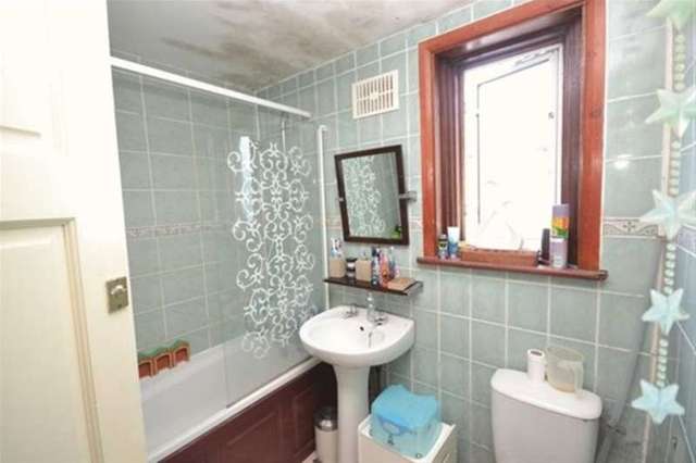  Image of 4 bedroom Terraced house for sale in St. Georges Road London E10 at London, E10 5RQ
