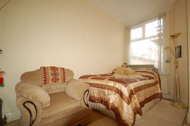  Image of 1 bedroom Ground Flat for sale in St. Heliers Road Blackpool FY1 at South Shore Blackpool Lancashire, FY1 6JF