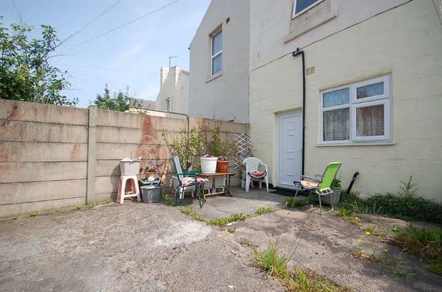  Image of 1 bedroom Ground Flat for sale in St. Heliers Road Blackpool FY1 at South Shore Blackpool Lancashire, FY1 6JF